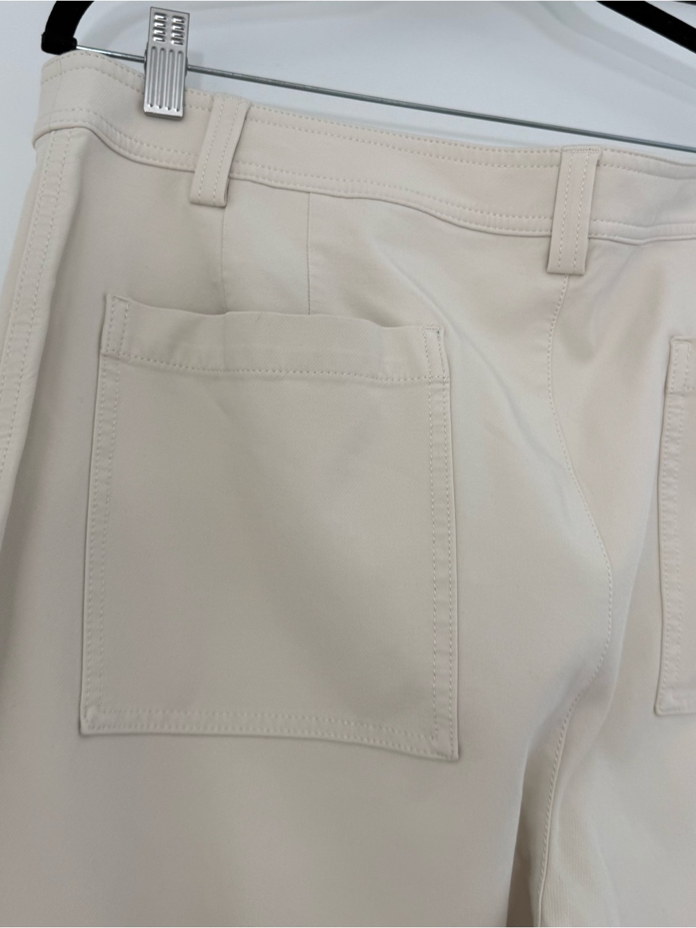 Banana Republic Cream High Waist Tapered Cargo Pants Sz 16 Jersey Knit Travel - Picture 9 of 14
